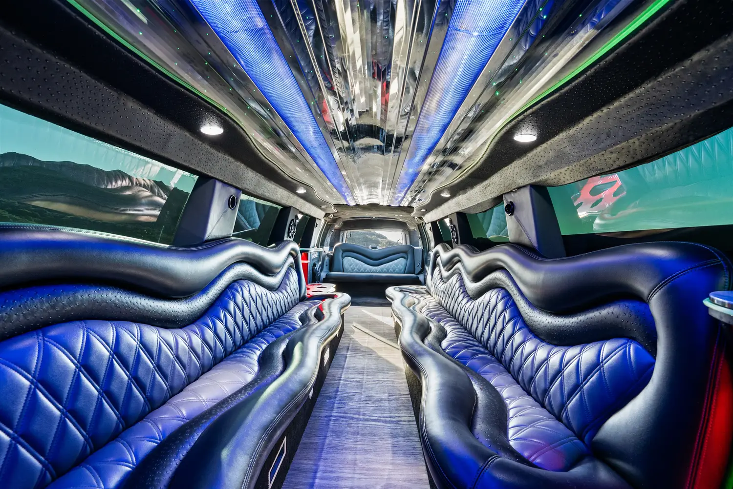 Limousine Suburban